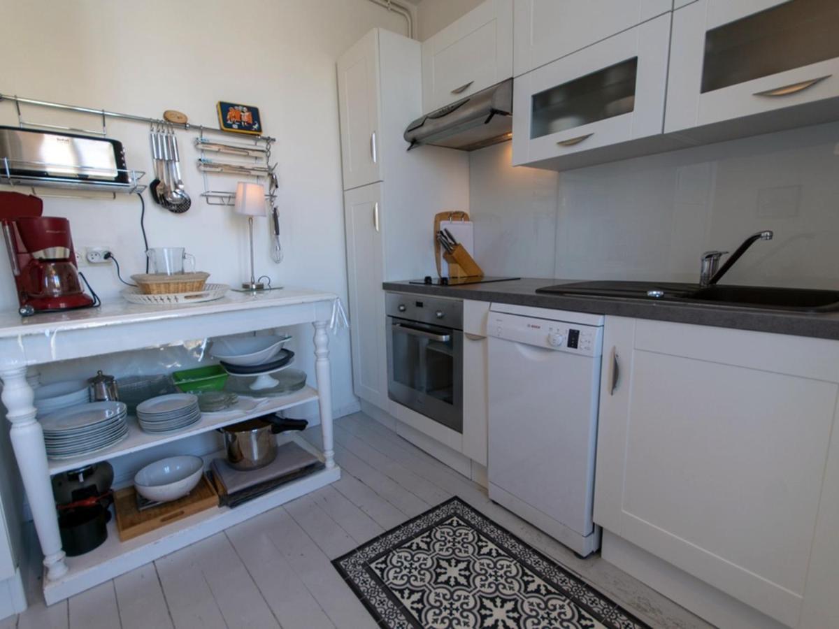 Appartement Renove Avec Vue Sur Mer Au Palais - Fr-1-418-80 Exterior photo